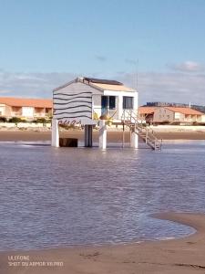 La MAISON BLEUE 2 à 5 pers plage 200m - Prestation Ménage inclus