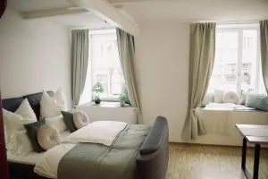 De la vie Reutlingen - Altstadt Apartment an Stadthalle & am Marktplatz - 普富林根