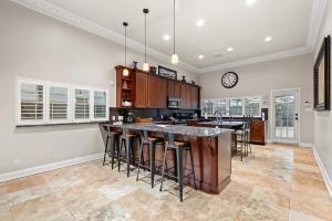 Luxury Mason Villa Tampa Bay