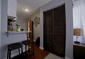 SHALIGOHOMES QUEEN SUITE ON 16TH