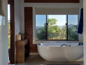 Refúgio no meio da natureza - Chalé Brisa Da mata