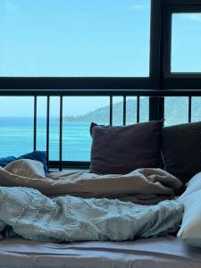 Jesselton Quay l Deluxe l Family Suite l 2 bedrooms 2 bathrooms l Sunset Seaview