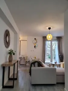Cocooning House 212 Suite COSY SUNSHINE appartement Aeroport Paris Roissy CDG et Parc Asterix - 普莱利