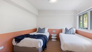 Jack and Jills #107 Accom Holidays
