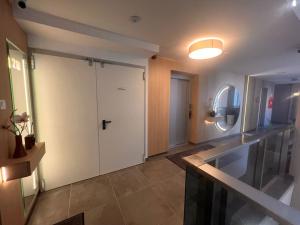 Karzo Property LK 208