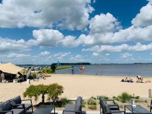 BadHoophuizen 6-per Bungalow Veluwemeer Trampoline