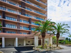 Hotel Shigira Mirage Beach Front