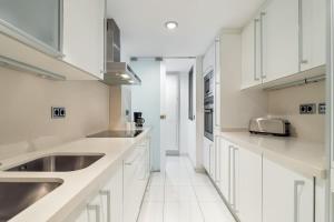 Plaça Catalunya Incredible 3bedroom Duplex with Balcony