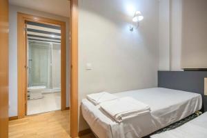 The Collection Barcelona - Modern and bright apartment in Eixample 2-1