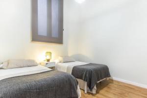 The Collection Barcelona - Bright and modern 4bedroom with terrace in Las Ramblas P1