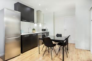 The Collection Barcelona - Centric 3bedroom in Las Ramblas 2 1B