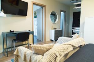 Konstanzer 95 - 1 camera, bucaterie, aer conditionat, masina de sopalat