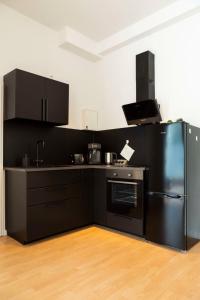 FAMILY at Mauerpark plus SelfCheckIn plus Street Parking