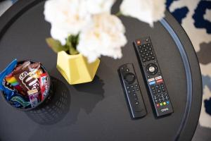 Big Central Apartment near Rotkreuzplatz with 3 BR for 12 PAX