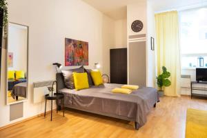 Cozy 2 room apartment next to Hermannstraße