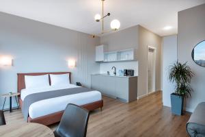 STEPS Batumi Hotel & Suites