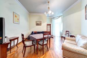 Апартаменти 3-кімнатні в центрі Києва, м. Площа Українських Героїв