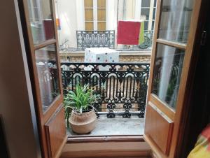 Appartements Appartement en plein centre. : photos des chambres