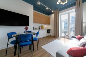 Warsaw Concierge Golden Hour