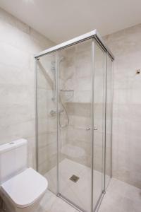 Ebony I Local Rentss