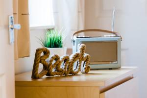 Toes Rock Sandy Haven