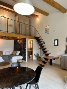Appartements Joli Mas duplex piscine parking : photos des chambres