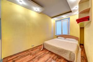 Апартаменти 3-кімнатні в центрі, поруч ст. м. Університет