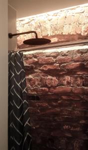 Unique design, hype location!