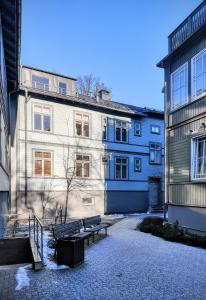 Unique design, hype location!