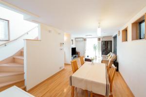 新宿 歌舞伎町すぐ 貸切一軒家 東新宿2分 最大8名 全室エアコン キッチン設備完備