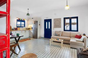 Little House with private pool and garden - BY APOKORONAS VILLAS