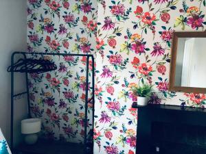 One Bed Apartment in Windsor Town Centre, 5 min walk to the Castle!!