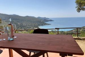 Villa del Nuraghe with fantastic sea view