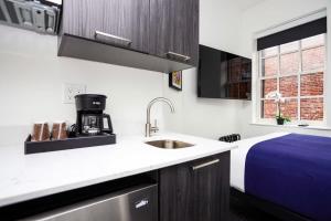 Stylish Studio in Historic Boston - Unit #404