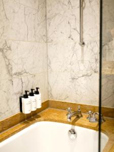 Hotels InterContinental Bordeaux Le Grand Hotel by IHG : photos des chambres