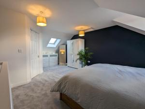 Stunning Super Kingsize Room - Cheltenham Festival