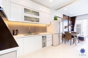 Home, Cosy&Luxury Apartment - 5mins to Airport, Free Pool&Gym, Airport Pick up Service