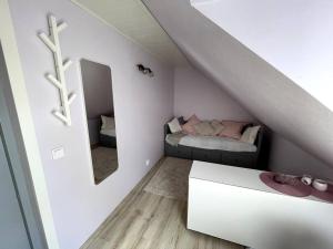 Small & Cozy Studio Apartment - WiFi & Free Parking