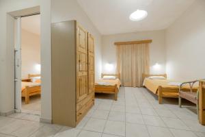 Pink Panther Studios & Apartments