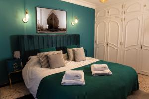 Maisons de vacances Kipling- Large Private Home with Pool, Summer Kitchen and Jacuzzi : photos des chambres