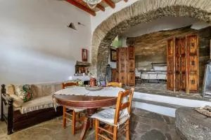 Traditional Olive Guesthouse - Messariá