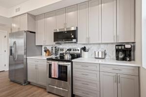 Palm Cove condo