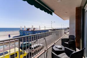 rentafive - Primera Línea - Terraza - Reformado