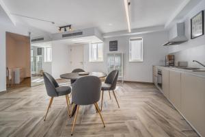 Brand new elegantly furnished studio apt in Gzira