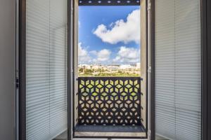 Brand new elegantly furnished studio apt in Gzira