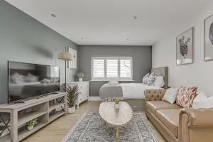 Modern 1 BR apt near town centre, perfect for long stays - 埃格姆