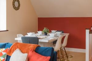 Honeywood Lodge by Bloom Stays