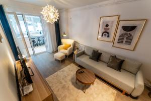 Central Residence Apartment 212, B4