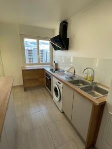 Sejours chez l'habitant Coliving - Chambre papier peint : photos des chambres