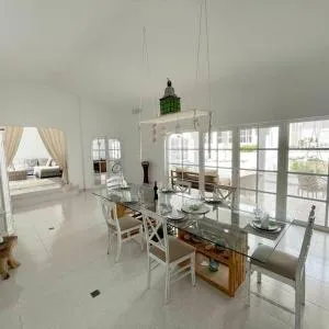 Große sonnendurchflutete Wohnung - La Pared